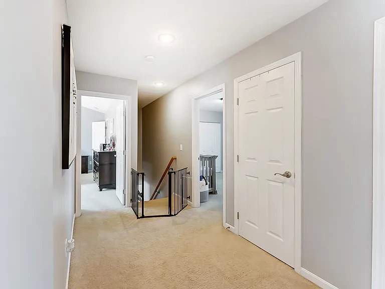 6700 Bartlett Ct — Photo 33
