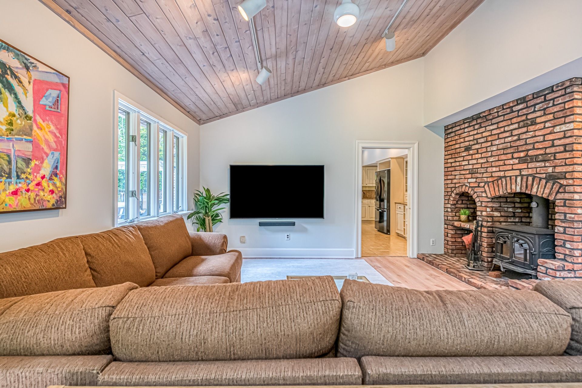 536 Pleasure Dr, Flanders, NY 11901 Out East