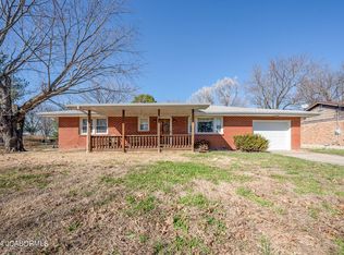 713 Collier Ln, Fulton, MO 65251