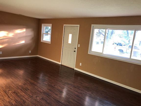 3rd image of 5500 Arrowhead Blvd