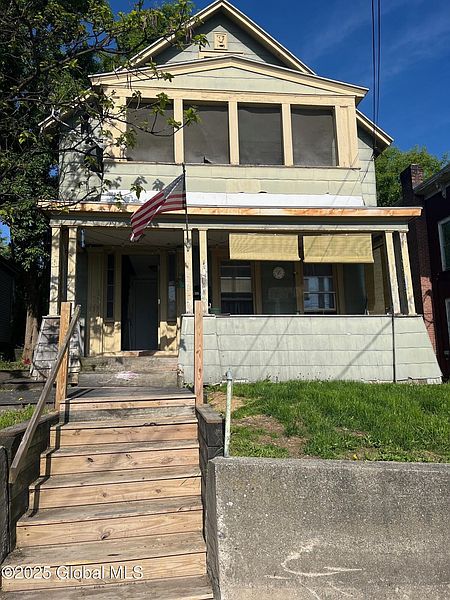 2nd image of 159 Champlain Avenue