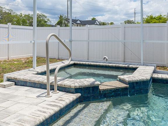 5th image of 7242 LANDMARK DRIVE