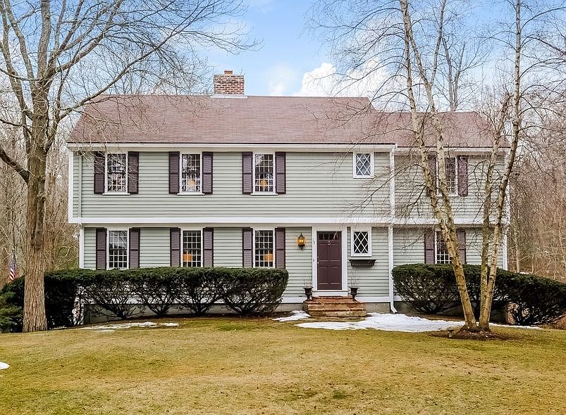 15 Old Coach Rd, Cohasset, MA 02025 | Zillow