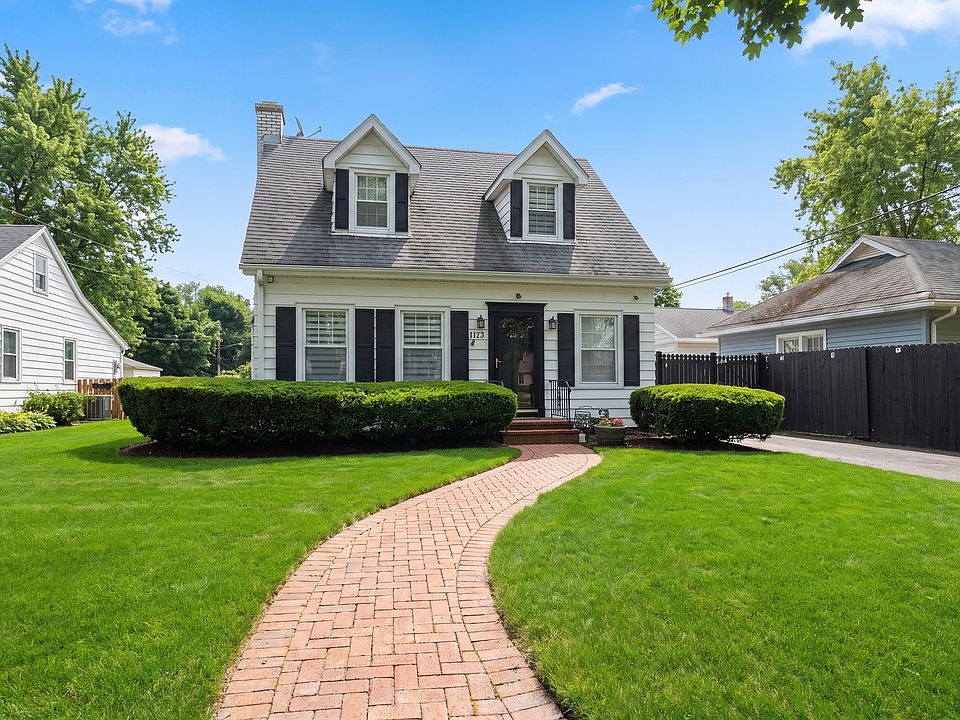 1st image of 1113 Douglas Ct