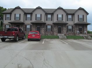 1762 Spring Water Dr, Clarksville, TN 37040