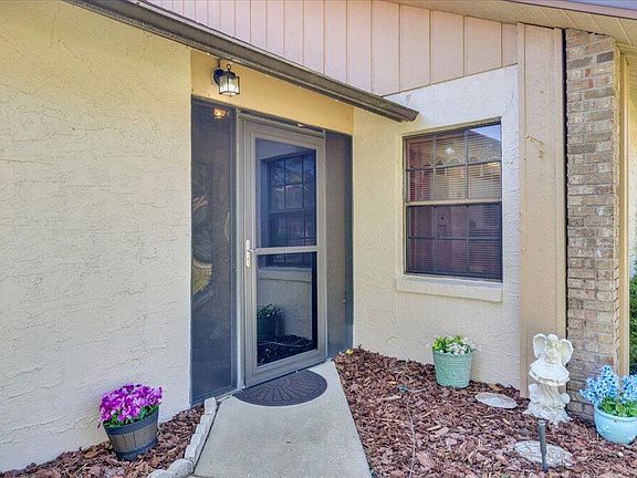 2nd image of 6109 Sequoia Dr