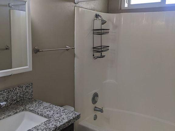 3rd image of 7240 El Cajon Blvd APT 19