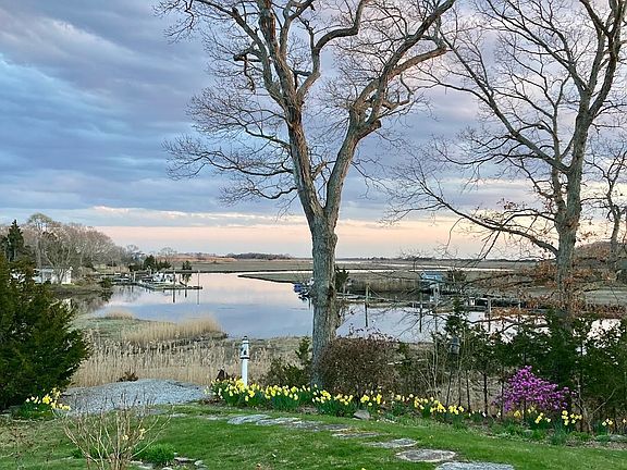 3rd image of 178 West Main Street