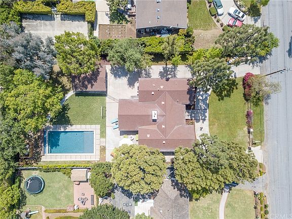 2nd image of 8438 La Bajada Ave