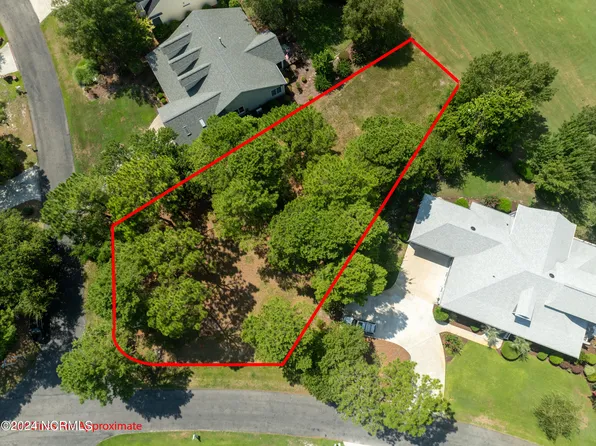 20 Wild Azalea Way SE, Southport, NC 28461