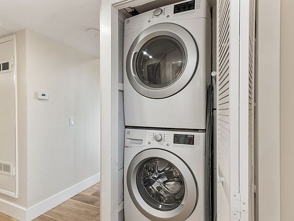 5th image of 1330 Reed Ave APT 1