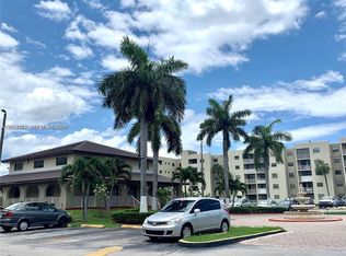 8185 NW 7th St APT 218, Miami, FL 33126