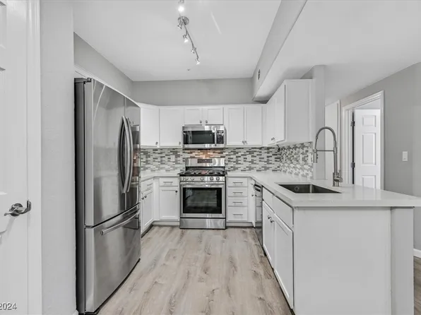 2291 W Horizon Ridge Pkwy Unit 5229, Henderson, NV 89052