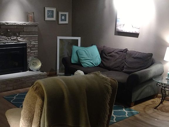 Living room 19x13
