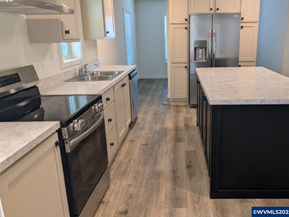 2nd image of 88025 8th St