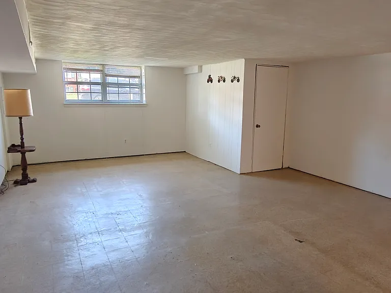 1014 Stormont Cir — Photo 10