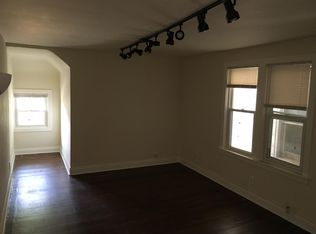 1812 Foster St #2, Evanston, IL 60201