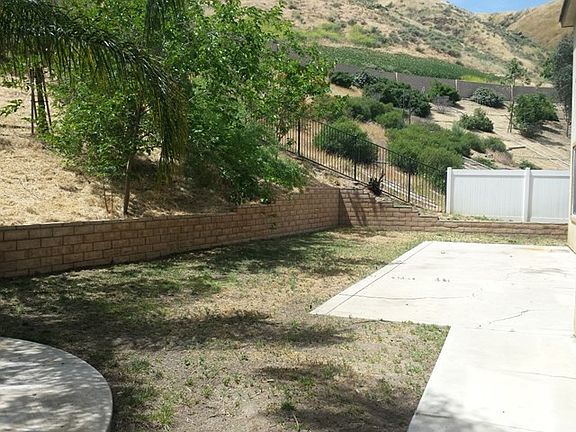 4th image of 1167 W Shady Creek Dr