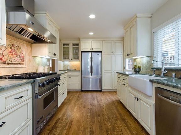 5th image of 315 Trenton Way