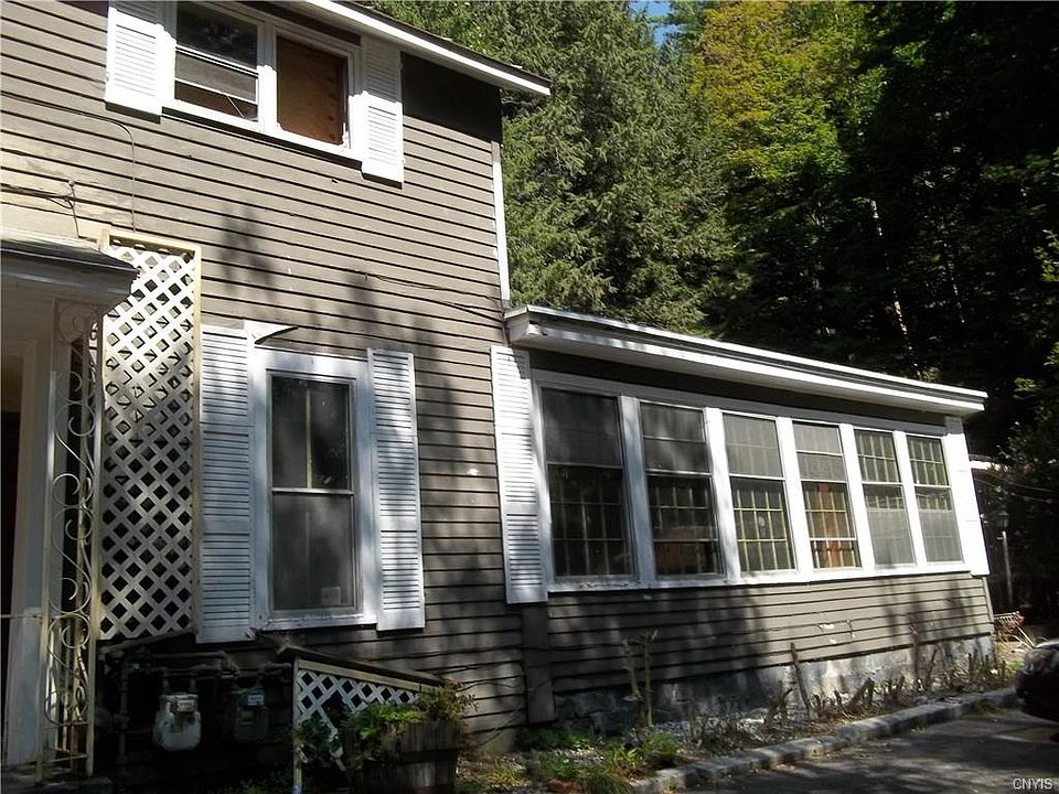 2nd image of 160 W German St #1113