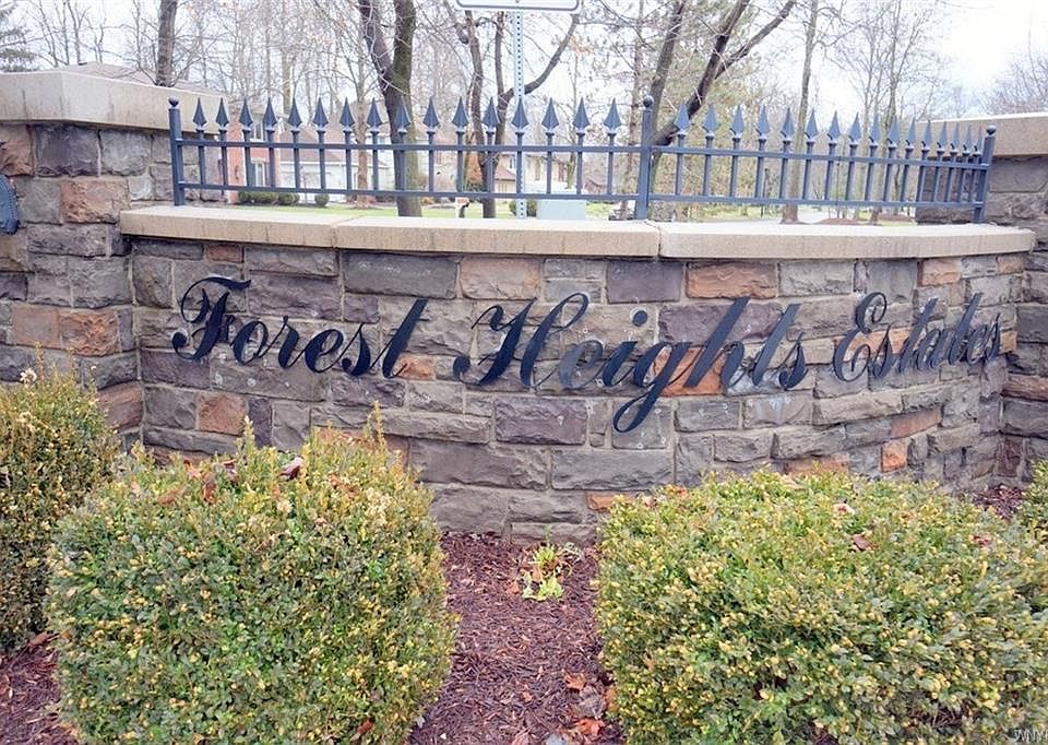 1st image of 80 Oakview Dr