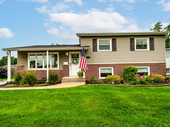 5806 Rob Roy Dr, Oak Forest, IL 60452