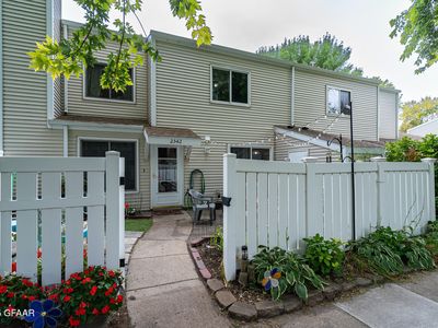 2542 26th Ave S, Grand Forks, ND, 58201