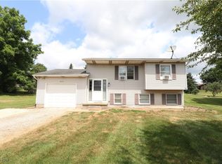8474 Sterling Rd, Sterling, OH 44276
