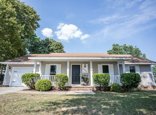 6900 Arden Ct, Fayetteville, NC 28314