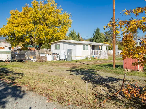 2664 Leonard Rd, Grants Pass, OR 97527