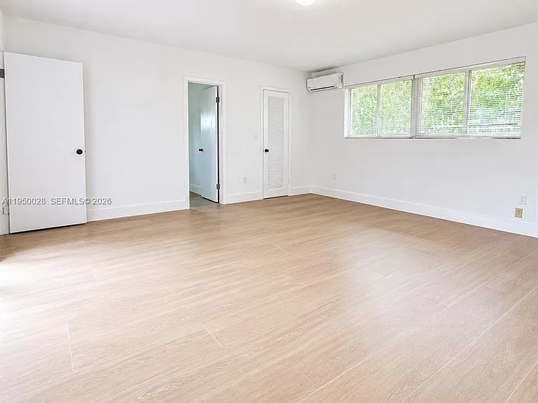 13005 Zambrana St — Photo 12