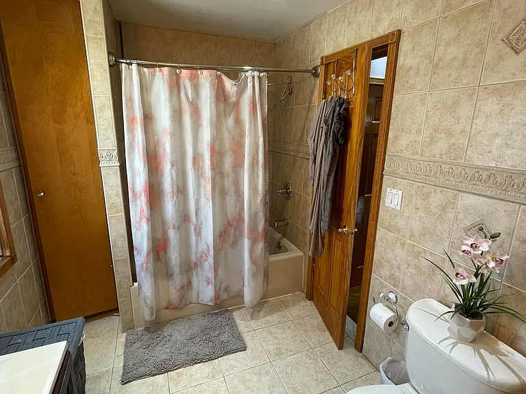 188 Bay 22nd St #2 — Photo 5