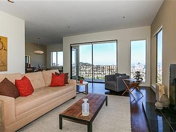 4th image of 3 Burnett Ave N #4