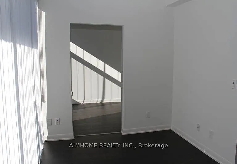 435 Richmond St W #505 — Photo 6