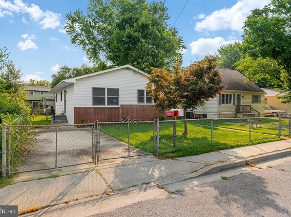 200 Woods Dr, Annapolis, MD 21403
