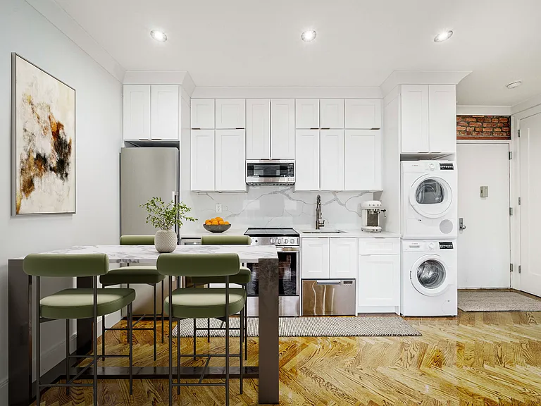 162 W 13th St #23 — Photo 2