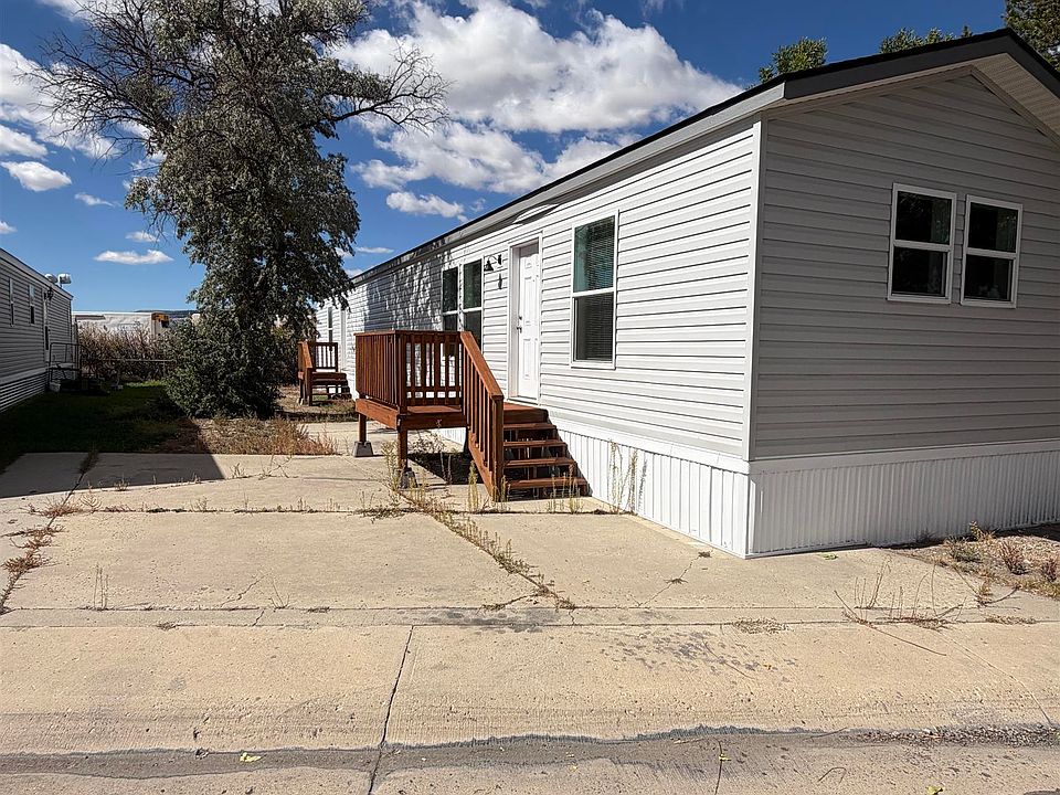 1st image of 1620 W 2nd St