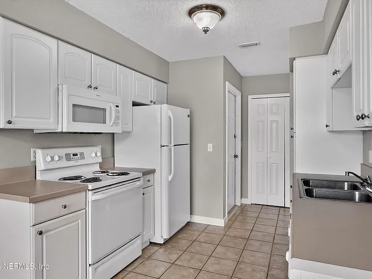 1800 Park Ave #358 — Photo 12