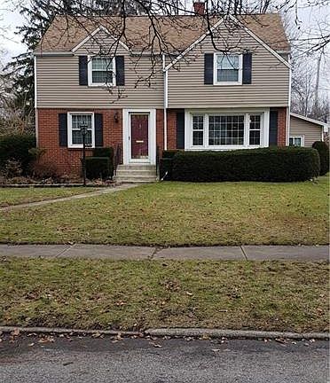 3rd image of 442 Darwin Dr