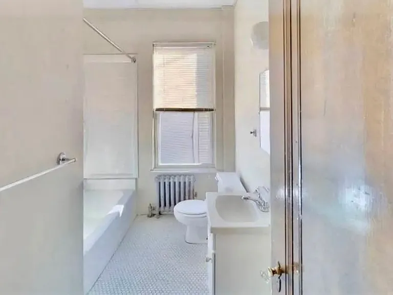 188 Nelson St #1 — Photo 6
