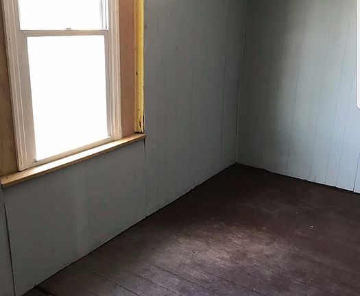 2nd image of 61 Poplar Ave