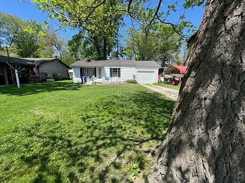 1st image of 4133 Woodland Dr