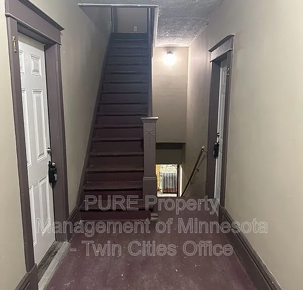 605 Van Buren Ave #3 — Photo 24