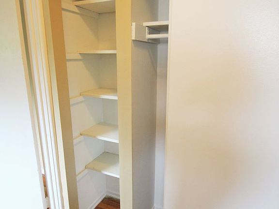 3rd image of 4434 Lafayette Ave #5