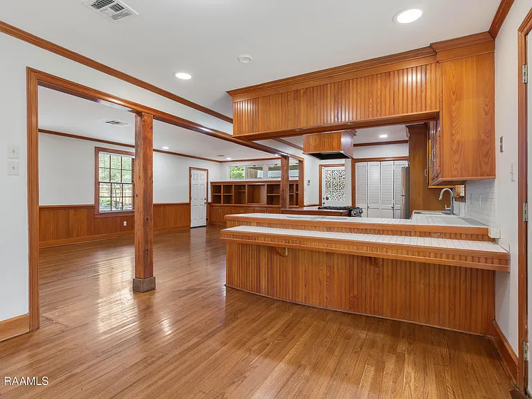 515 Roosevelt St — Photo 4