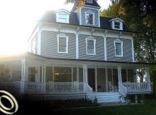 11754 N Rushton Rd, South Lyon, MI 48178