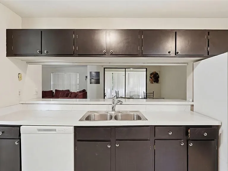 5080 Barrington Cir #3102 — Photo 8