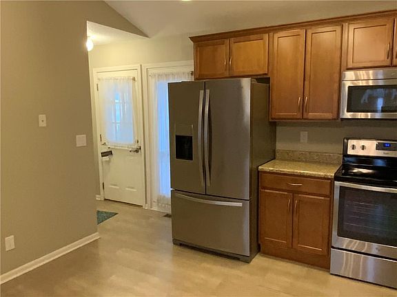 4th image of 301 Northbrook Dr #307