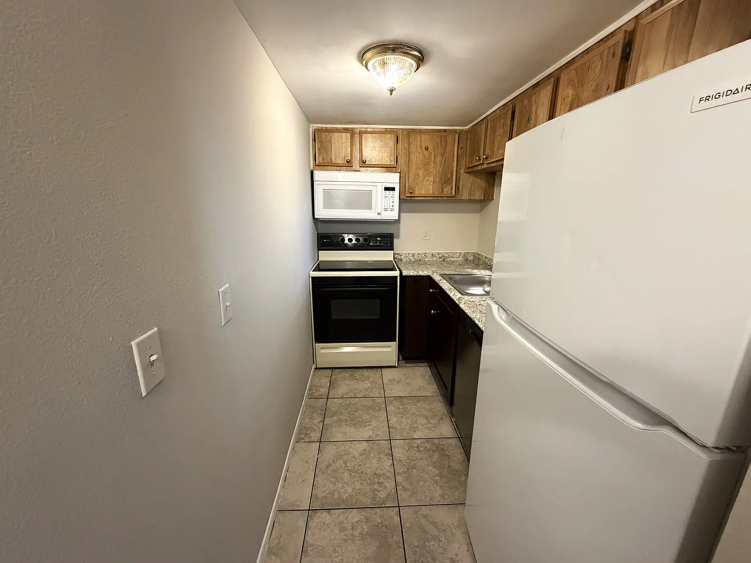 7009 Waterside Drive, #103 - 103 — Photo 4