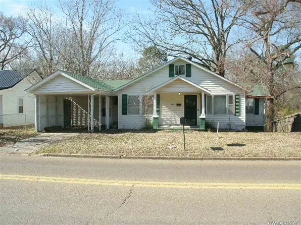 235 Natchez Trace Dr, Lexington, TN 38351